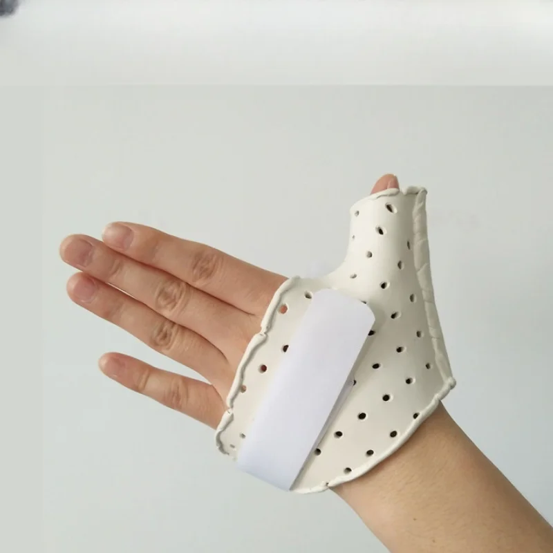 

Cryogenic fixation plate orthosis, fixed postoperatively, instead of a plaster fixation brace