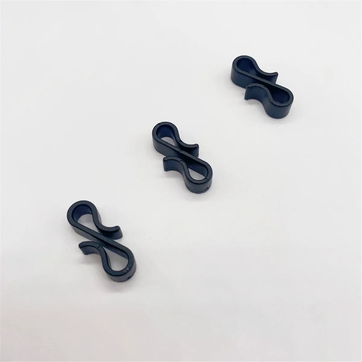 A24P 120pcs Outdoor Gutter Hooks,Reusable S Hooks,for Hanging Christmas Lights,Icicle Fairy Lights,Christmas Tree Decorations