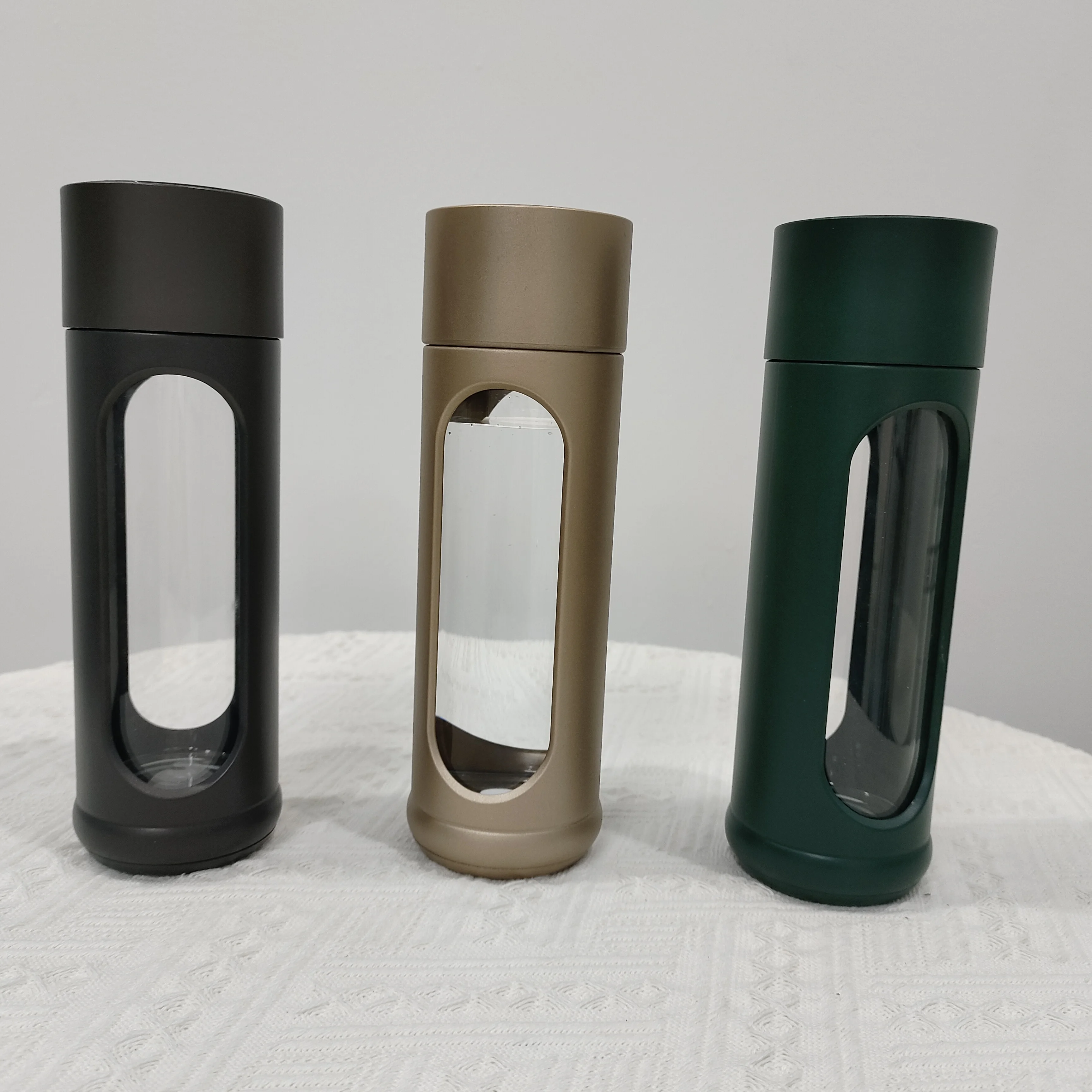 

Новая модель 2025 года, низкочастотная активная бутылка для воды, 7,6 Гц, низкочастотная водяная зарядка через USB, завод OEM/ODM