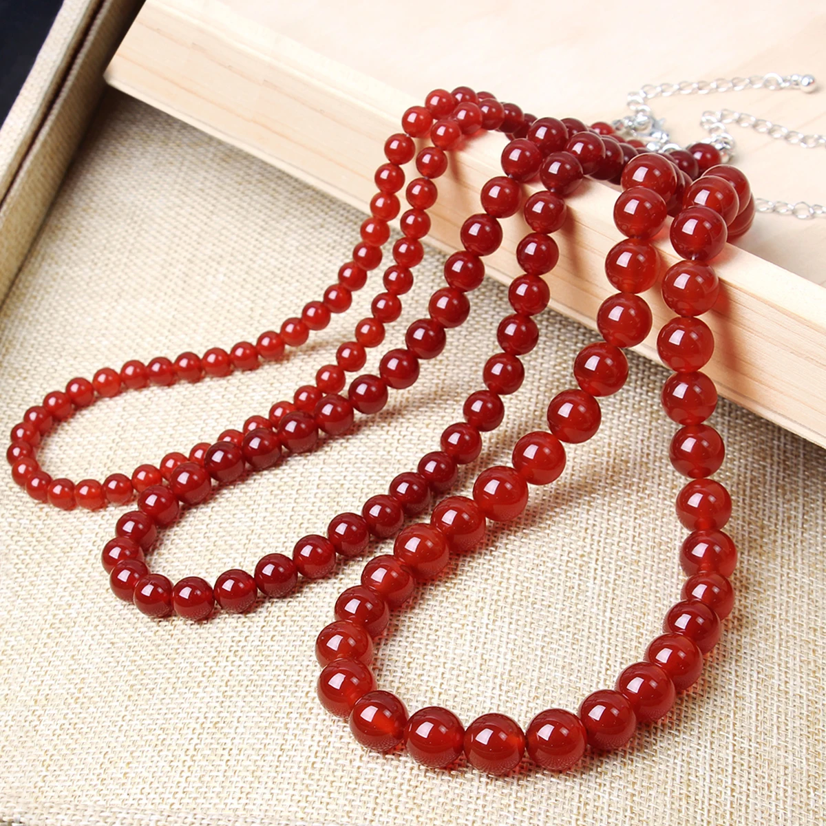 Natural Stone High Quality Sardonyx Round Beads Necklace Bohemian Women\'s Classic and Elegant Handmade Beaded Necklace