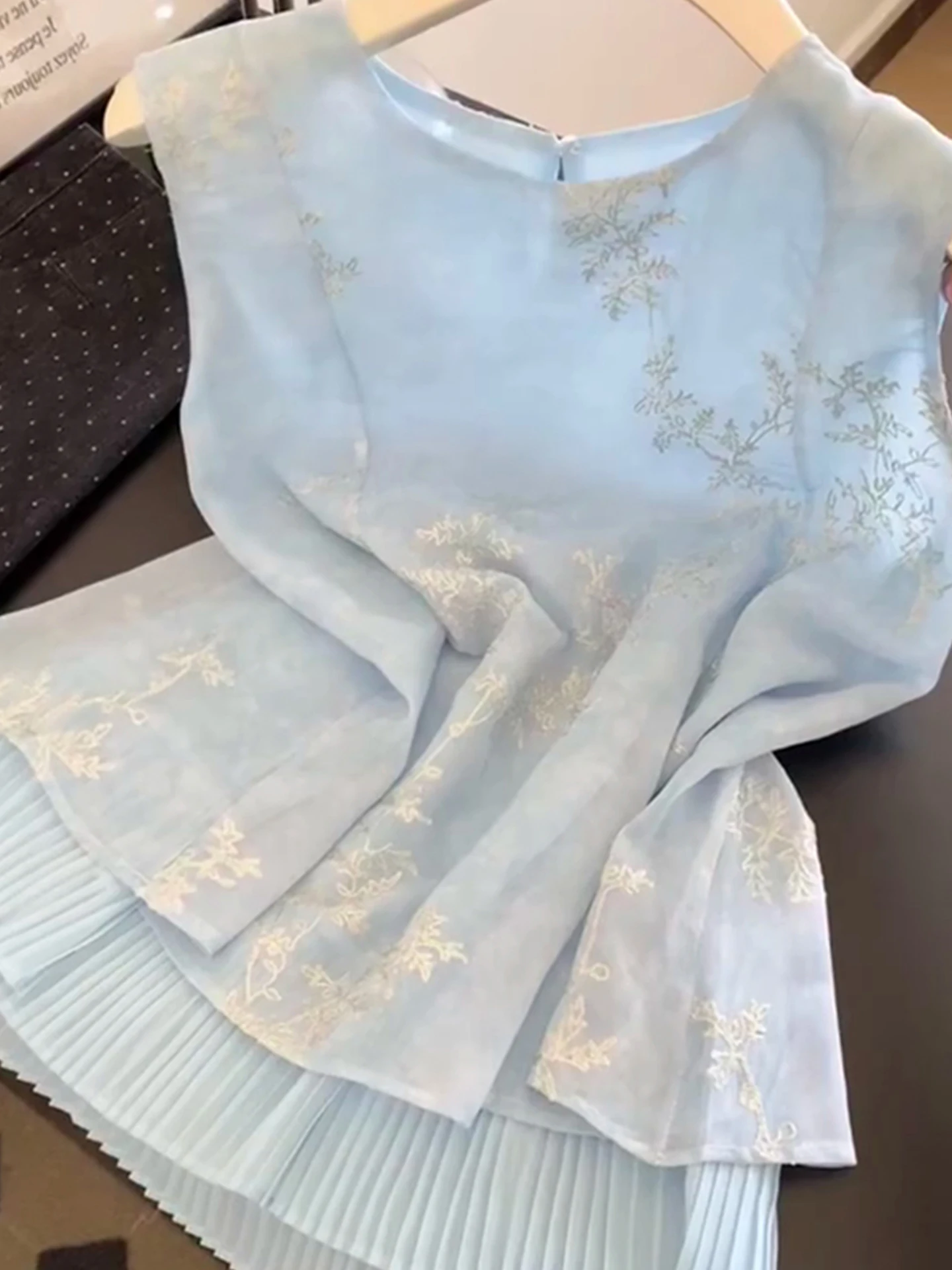 

Новая китайская синяя вышитая цветочная круглая блузка Ne Svel irt женская летняя модная утягивающая блузка для поездок на работу Sle