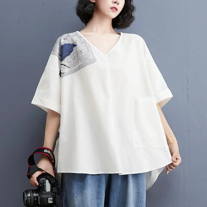 2024 New Summer Retro Art Chinese Style Loose Fit Plus Oversize Fashionable V-neck Print Casual Middle Sleeve T-shirt for Women