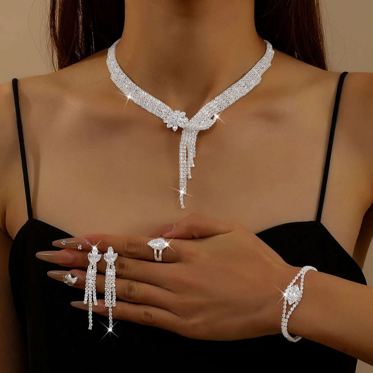 

Accessories Set - Fashionable Office Ladies' Claw Chain with Zircon Necklace, Earrings, Bracelet and Ring Set of Four