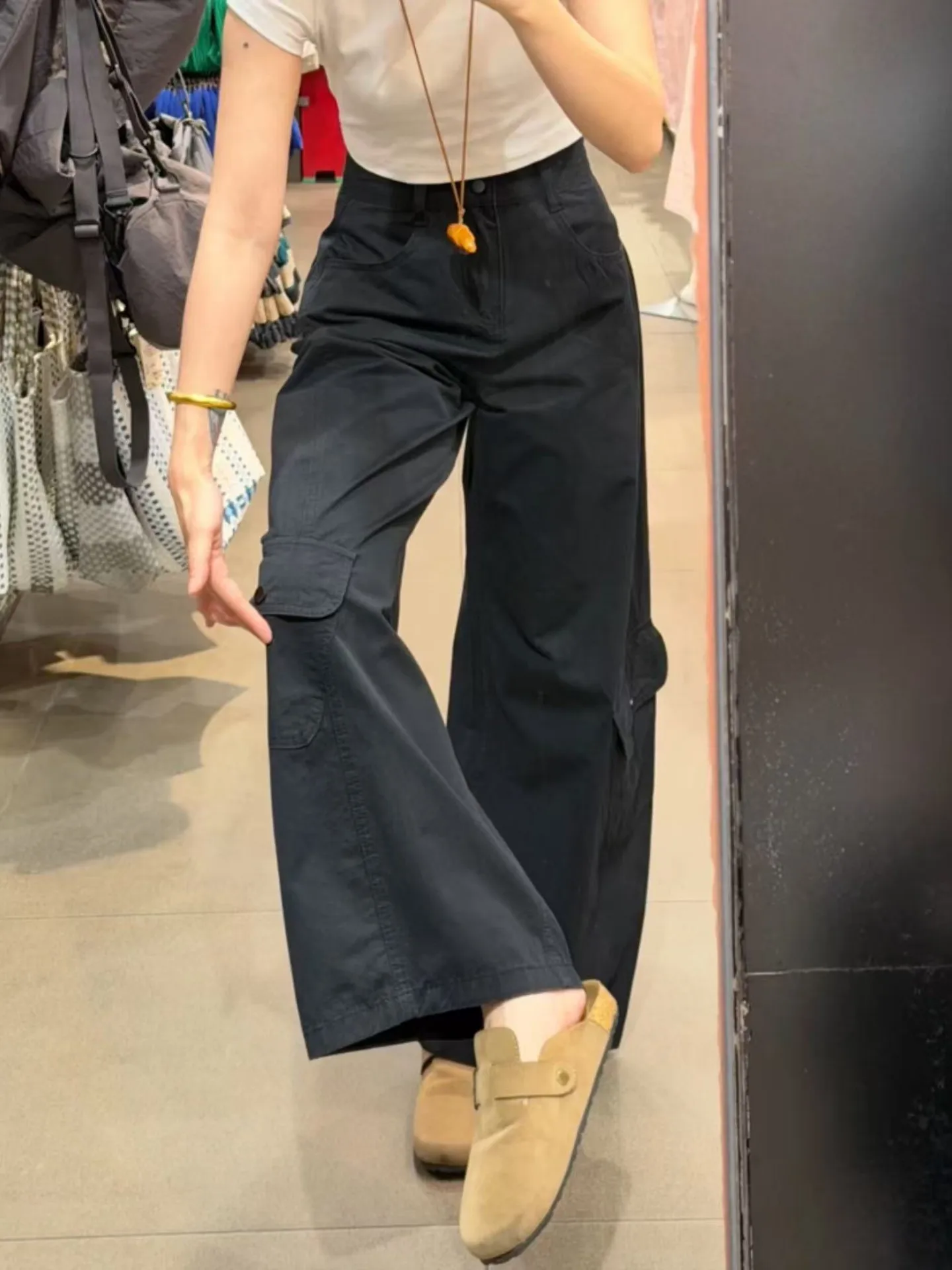 2026 Fashion Multi-pocket Tooling Pants Women's Autumn Loose Wide Leg Pant Female Solid Color Long Casual Trousers U627