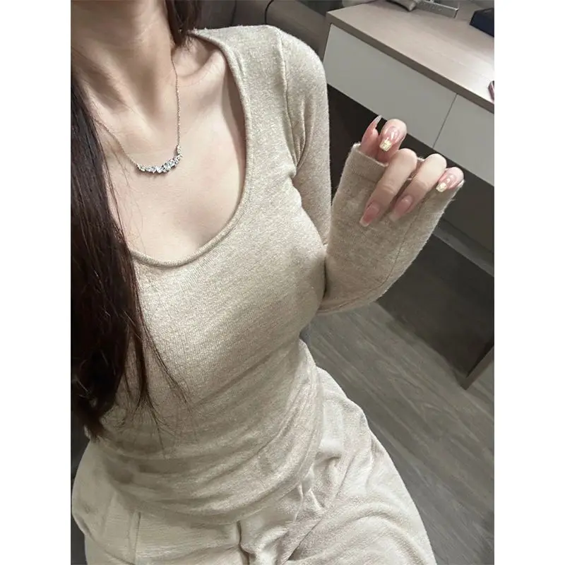 Warm Fleece Lined Thermal Shirt Women's Tight Fit Long Sleeve U Neck T-Shirt Inner Wear Base Layer Top for Autumn Winter