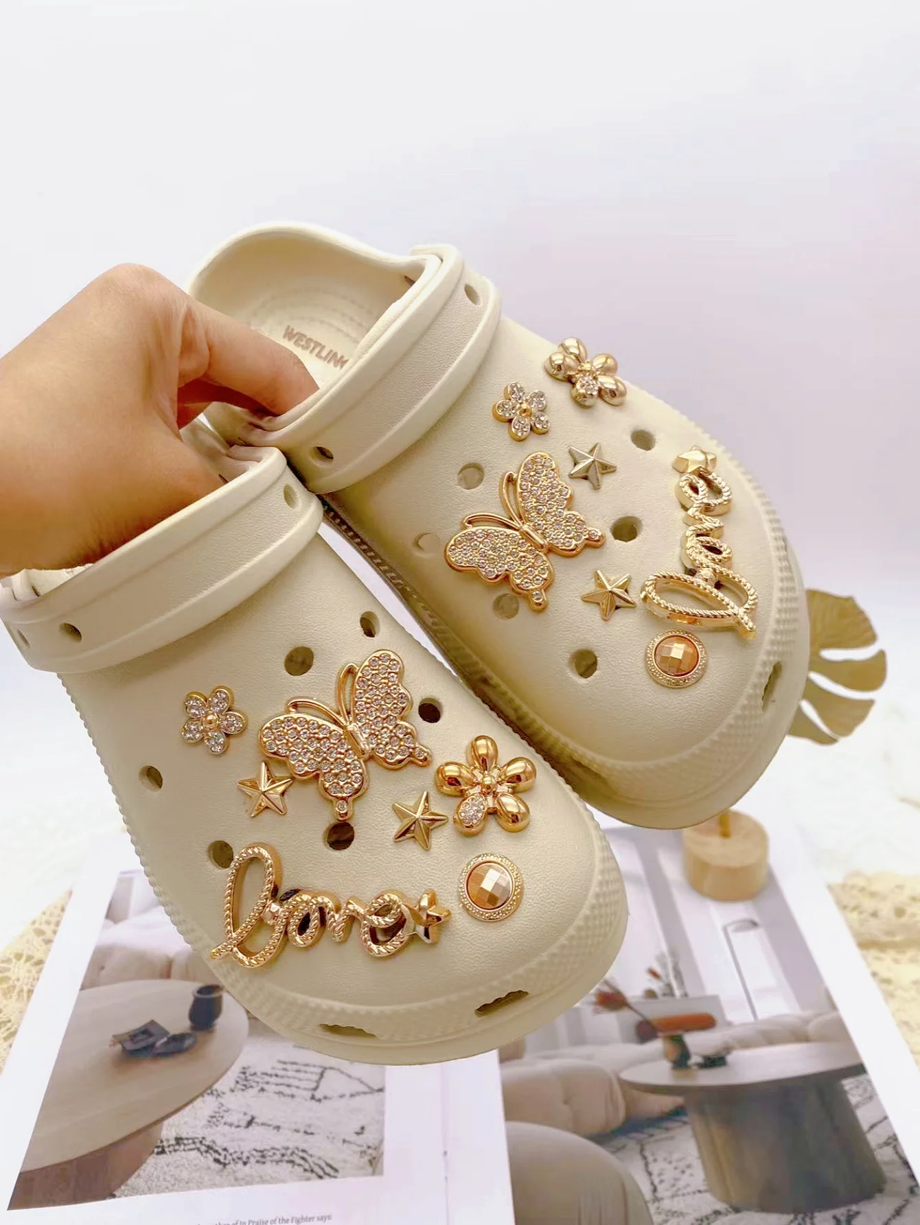 14 pieces of golden fashion (butterflies, letters, stars, small flowers, etc.) ABS resin shoe buckles, DIY decorations, suitable