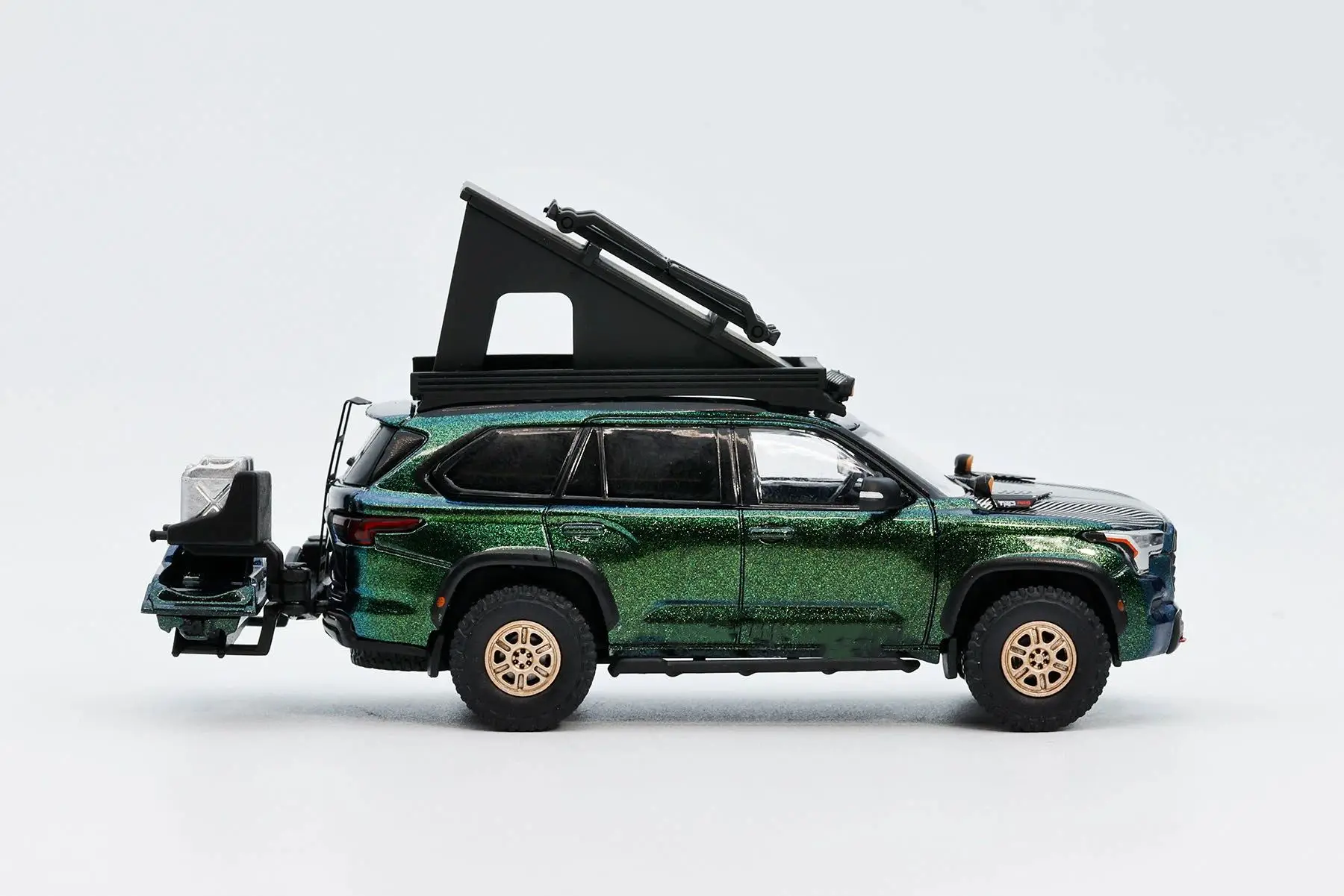 Pre-order 1/64 Scale GCD Sequoia TRD PRO LHD Diecast Model Car with Jet Ski & Accessories Limited Collection Toy Vehicle Models - view 5