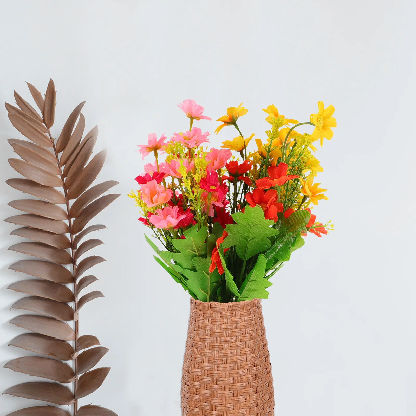 

2Pcs Imitation Daisy Bouquet Spring Floral Home Gathering Event Decoration Prop Simulation Daisy Bouquet Simulation Flower