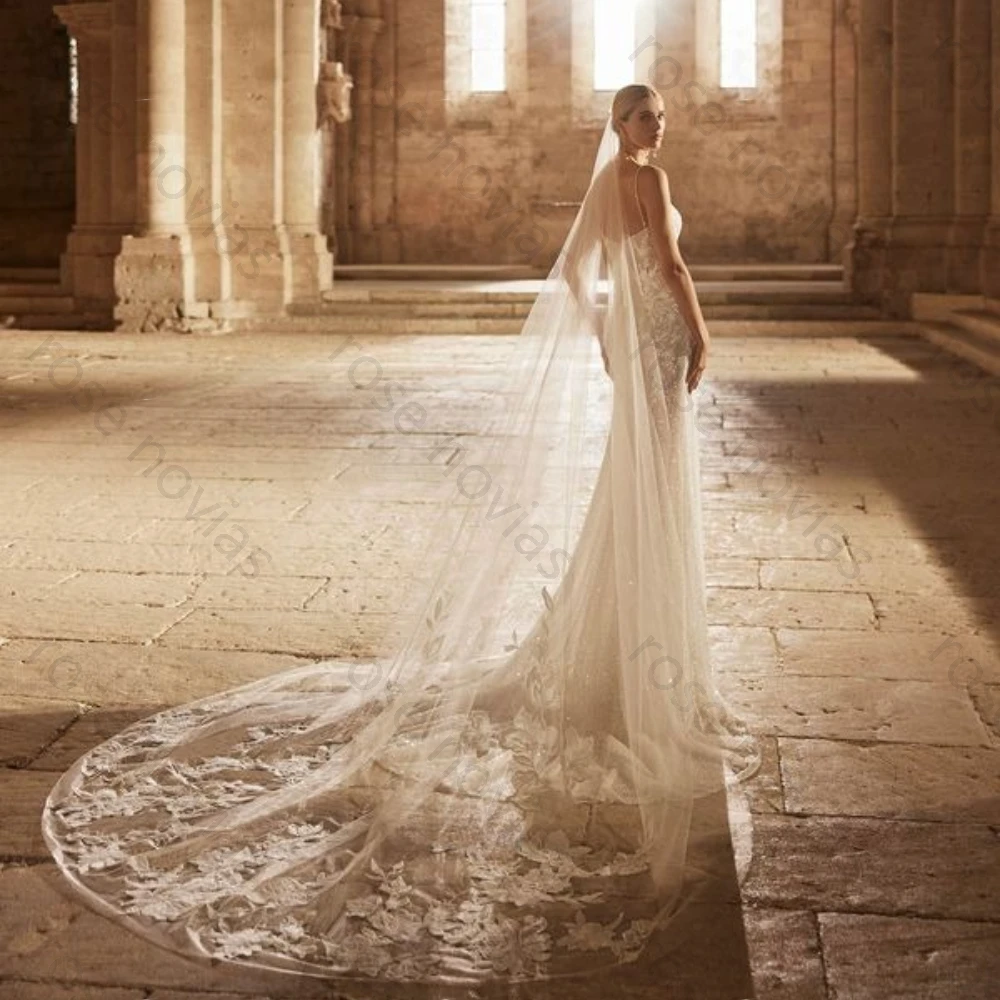 Robes de mariée sexy blanches personnalisées de haute qualité, en tulle, fines bretelles, robes de bal avec appliques, ligne a pour longueur au sol