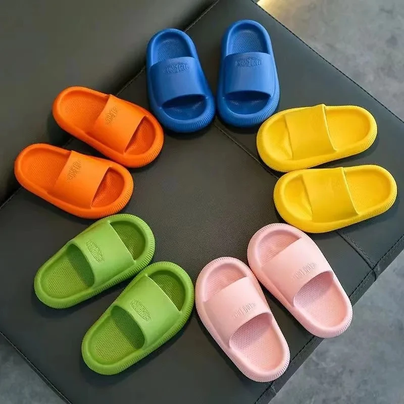 Zomer Kinder Slippers Casual Effen Kleur Ademende Antislip Thuis Badkamer Strand Kinderen Zachte Slippers Jongens Meisjes Indoor Schoenen