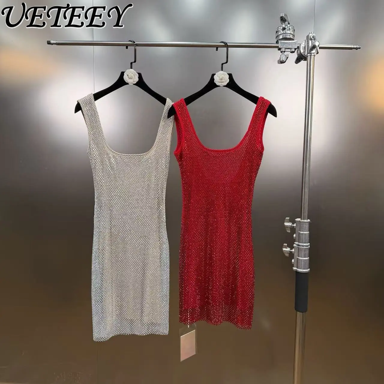 

2026 Spring French U-Neck Hollow Out Rhinestone Vest Dress Women Slim Fit Sleeveless Sexy Nightclub Sparkling Mini Dress Female
