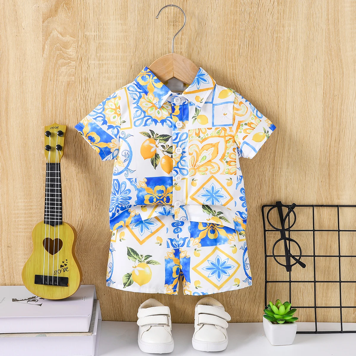 Conjunto de camisa y pantalones cortos de manga corta para niño pequeño, traje con cuello con estampado de retazos florales de limón, ropa informal de verano para niños