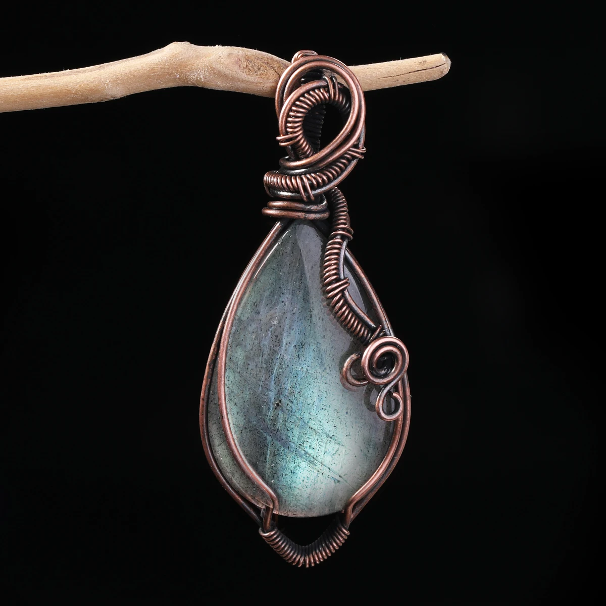 

Handmade Copper Wire Wrapped Labradorite Gemstone Pendant Necklace Is Perfect For Spiritual Connection And Intuition For Women