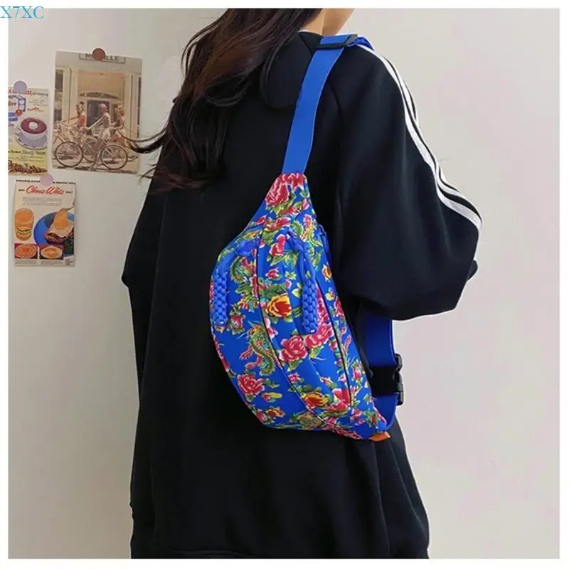 

X7XC Lightweight Flower Waist Bag Chest Pack Adjustable Shoulder Belt Phone Bag