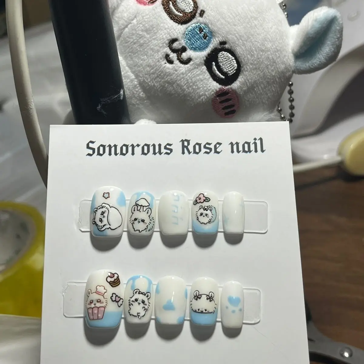 Cartoon Momonga Aufklebenägel, kurz, quadratisch, rund, süß, Chiikawa, handgefertigt, dreidimensionaler Aufkleber, individuelle Nagelkunst, Geschenk für Mädchen
