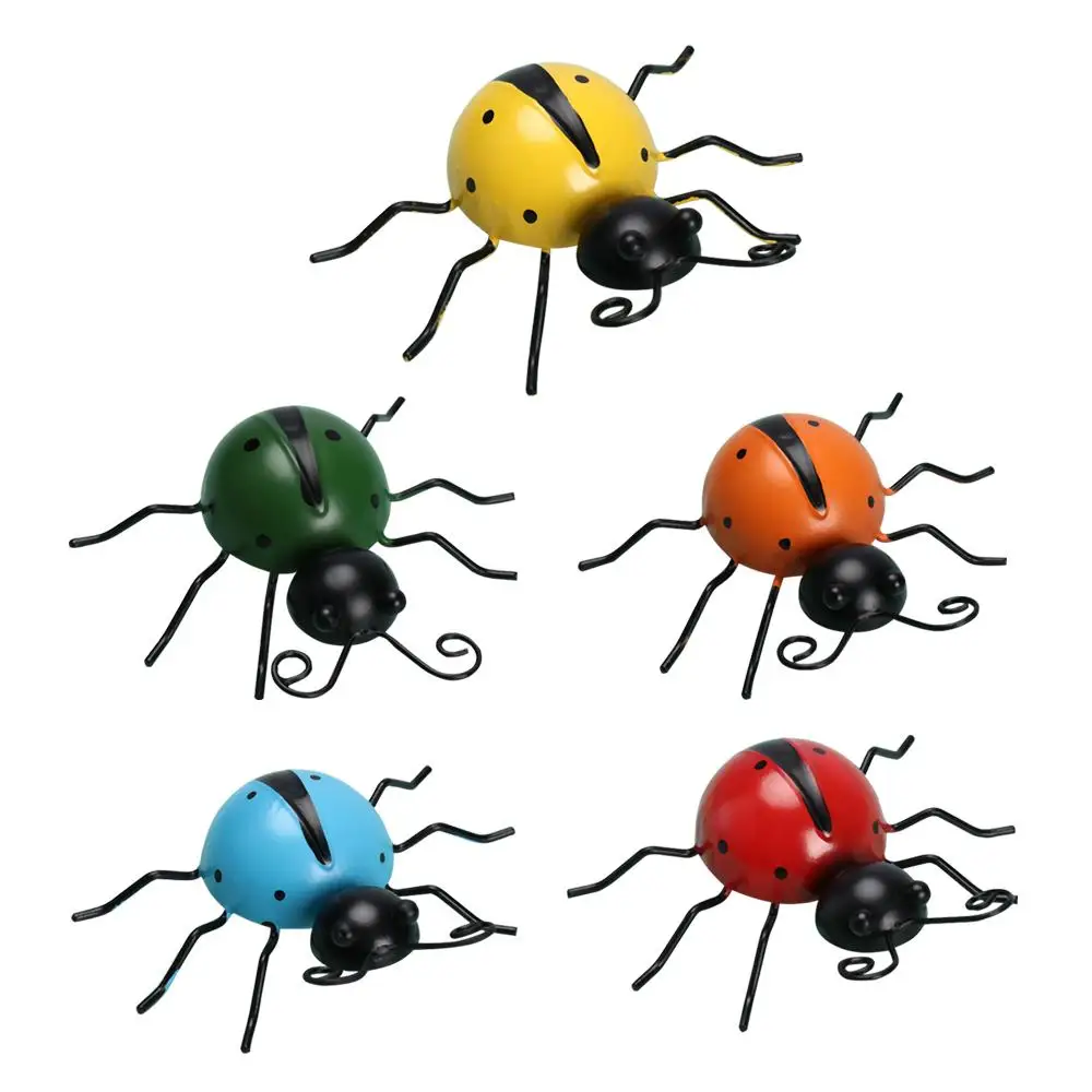 Patio Lawn Fence Rustic Wall Sculptures Statues Cute Wall Art Metal Ladybugs Garden Wall Decor 3D