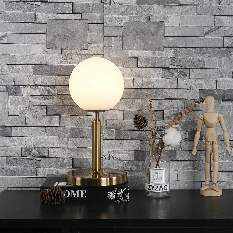 Modern Table Lamps Nordic Bedroom Bedside Creative Glass Ball Decorative Table Lights LED Simple Study Desk Light Send E27 Bulb