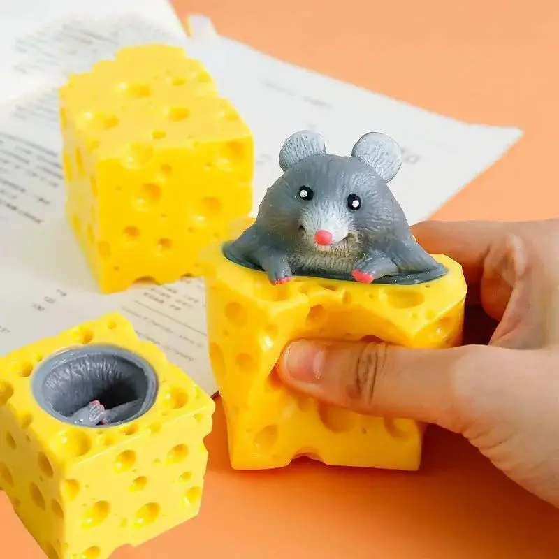 This is a cute cheese mouse squeeze stress relief toy, elastic cheese prank stress relief sensory toy, children's gift toy