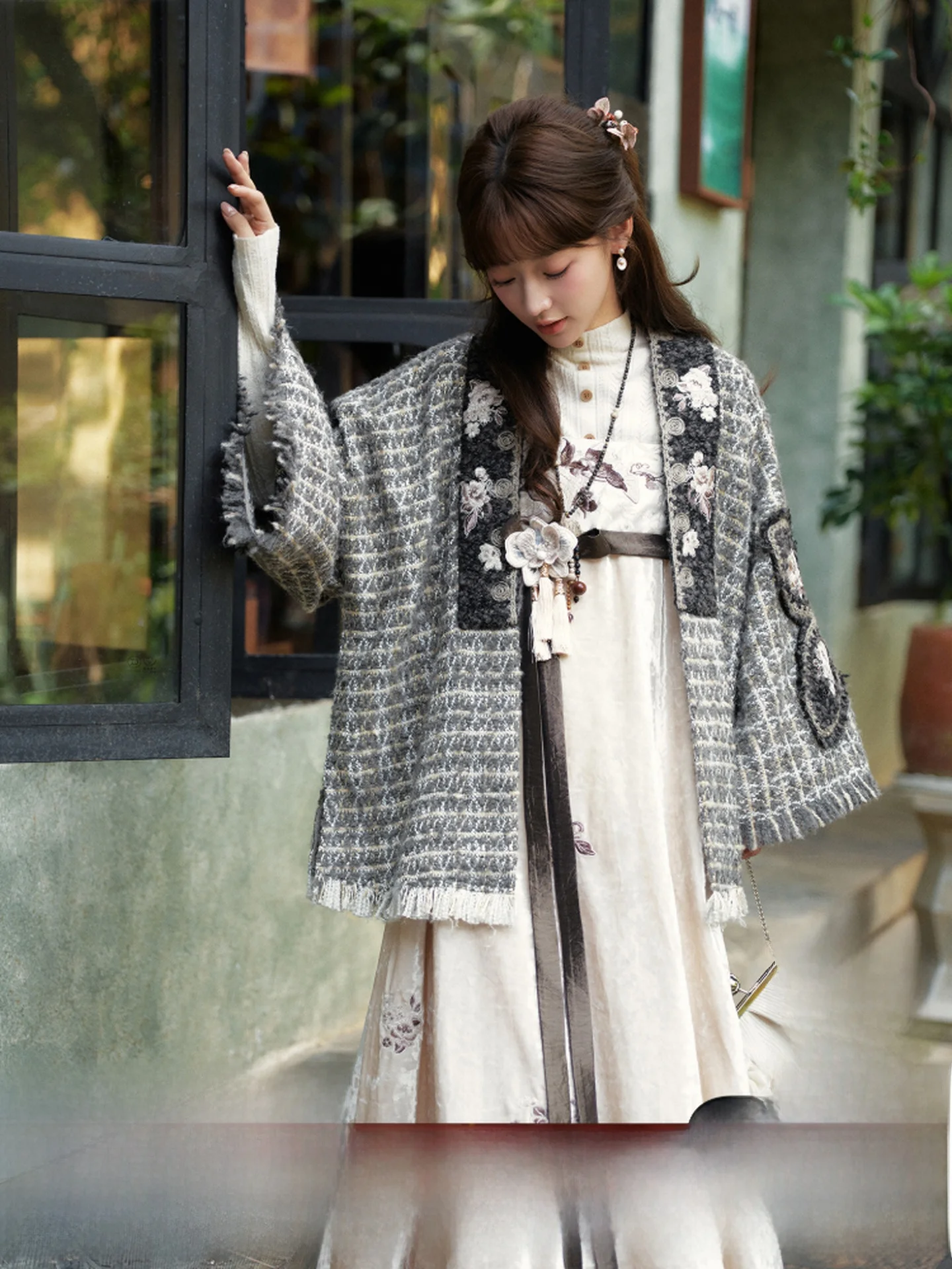 

Женский комплект Hanfu с вышивкой и бархатной блузкой из семян лотоса, модель 2025 года, осенняя коллекция