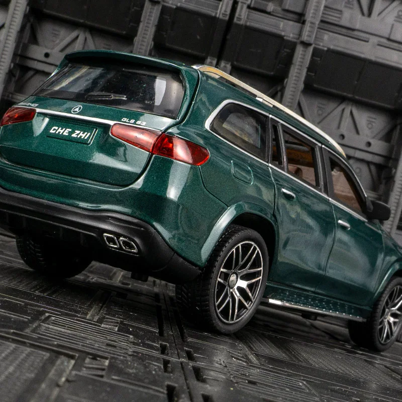 

Модель литая автомобиля Mercedes-Benz GLS63 AMG 1:24 из сплава, миниатюрный металлический автомобиль, роскошный внедорожник для детей, игрушки для мальчиков