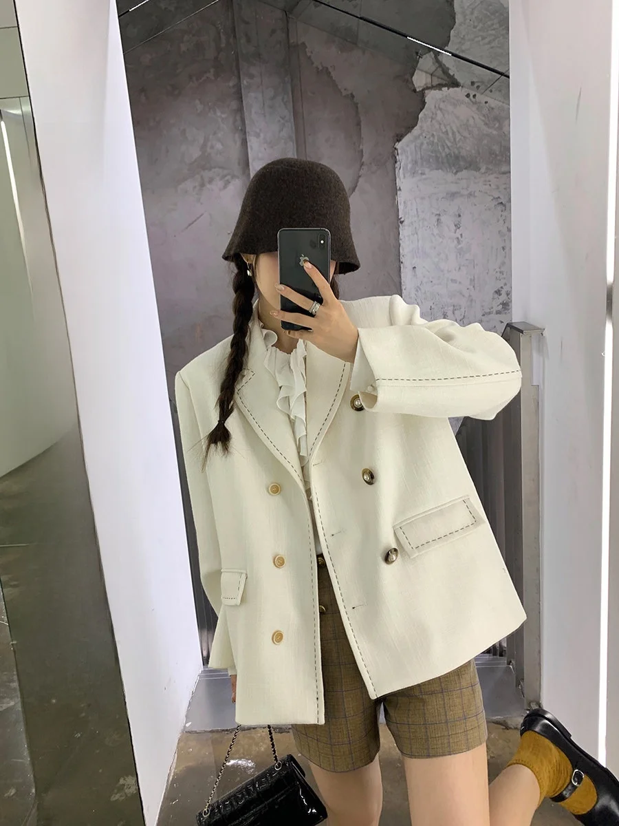 

Atlantic Bright Route Outerwear with Arch Needle 9-Split Sleeve And Glass Button for Women Polyester Fiber 100% Autumn