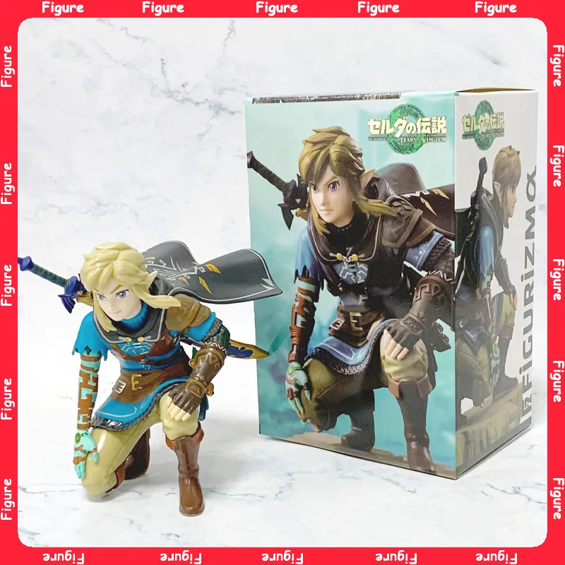 

Tears of The Kingdom Link Squatting Classics GK Figure Desk Ornaments with Master Sword PVC Model Link Peripherals Medicom Toys