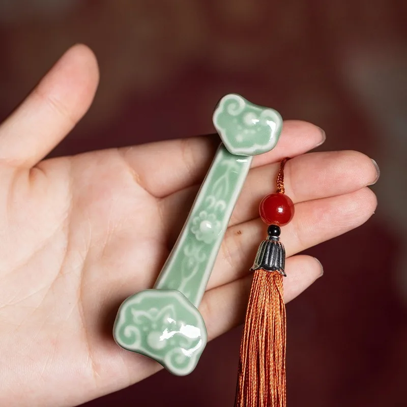 

Tea Pet Longquan Celadon Ruyi Ornament Traditional Chinese Artistic Decor for Tea Ceremony and Collection Home Furnishings