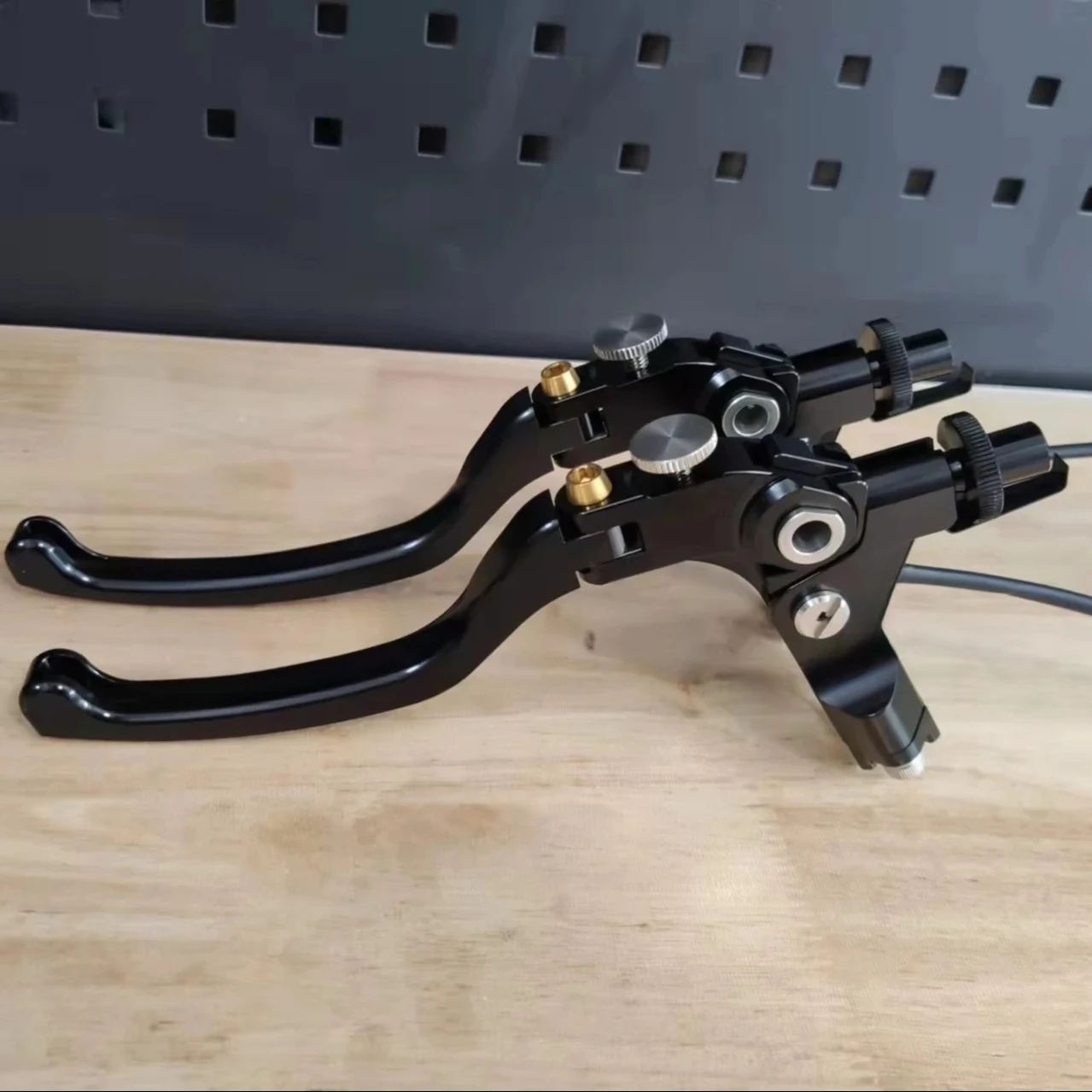Upgraded versionFor   YZF-R3/  MT03 MOTO-TRON Labor-Saving Clutch Rod and Horn Handle Motorcycle Accessories