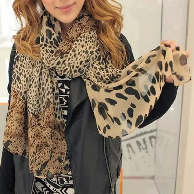 Hot Sale Silk Scarf Cashmere Chiffon Scarf Animal Print Super Star Style Leopard Shawl Brand Designer Scarves and Stoles Scarf