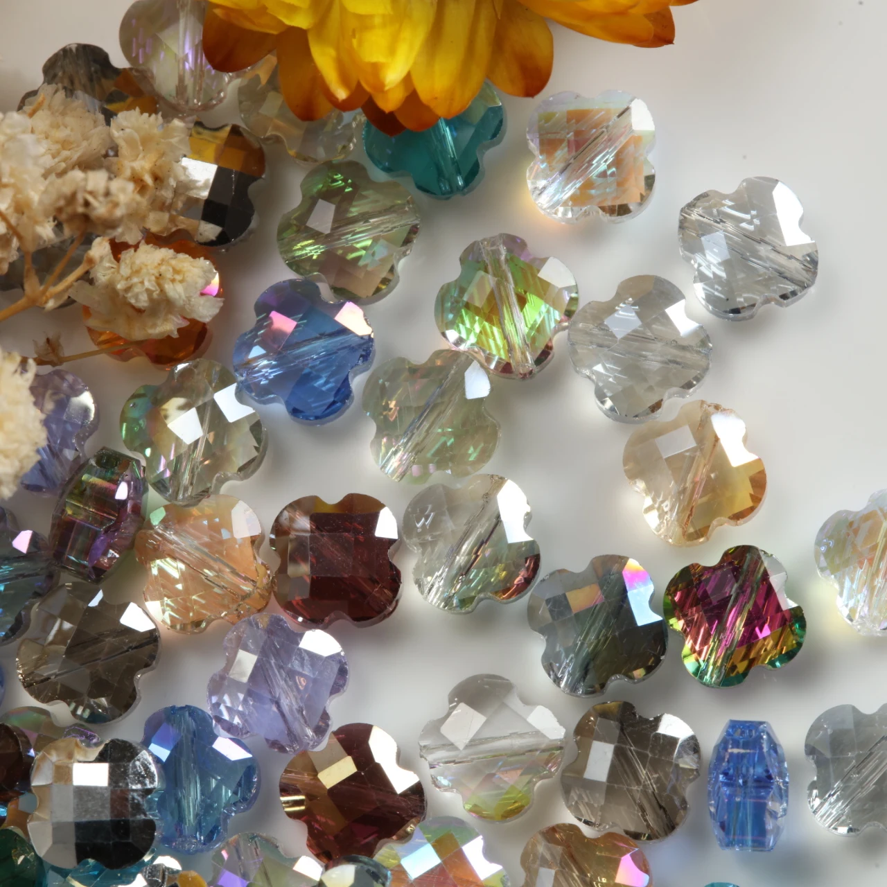 Four-leaf Clover Shape Crystal Glass Flat Pendant 8Mm Loose Bead Jewelry Making Earrings Necklaces Bracelet DIY Process