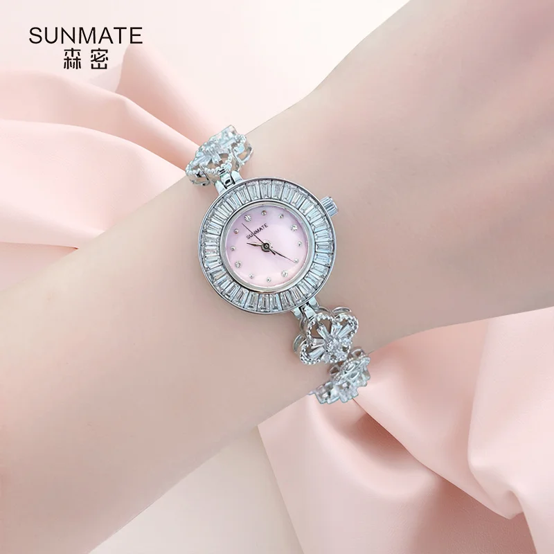 

SUNMATE Luxury Fashion Quartz Watch Stainless Steel Bracelet Women's Jewelry Shell Face Watch Best Gift for Girls with Watch Box