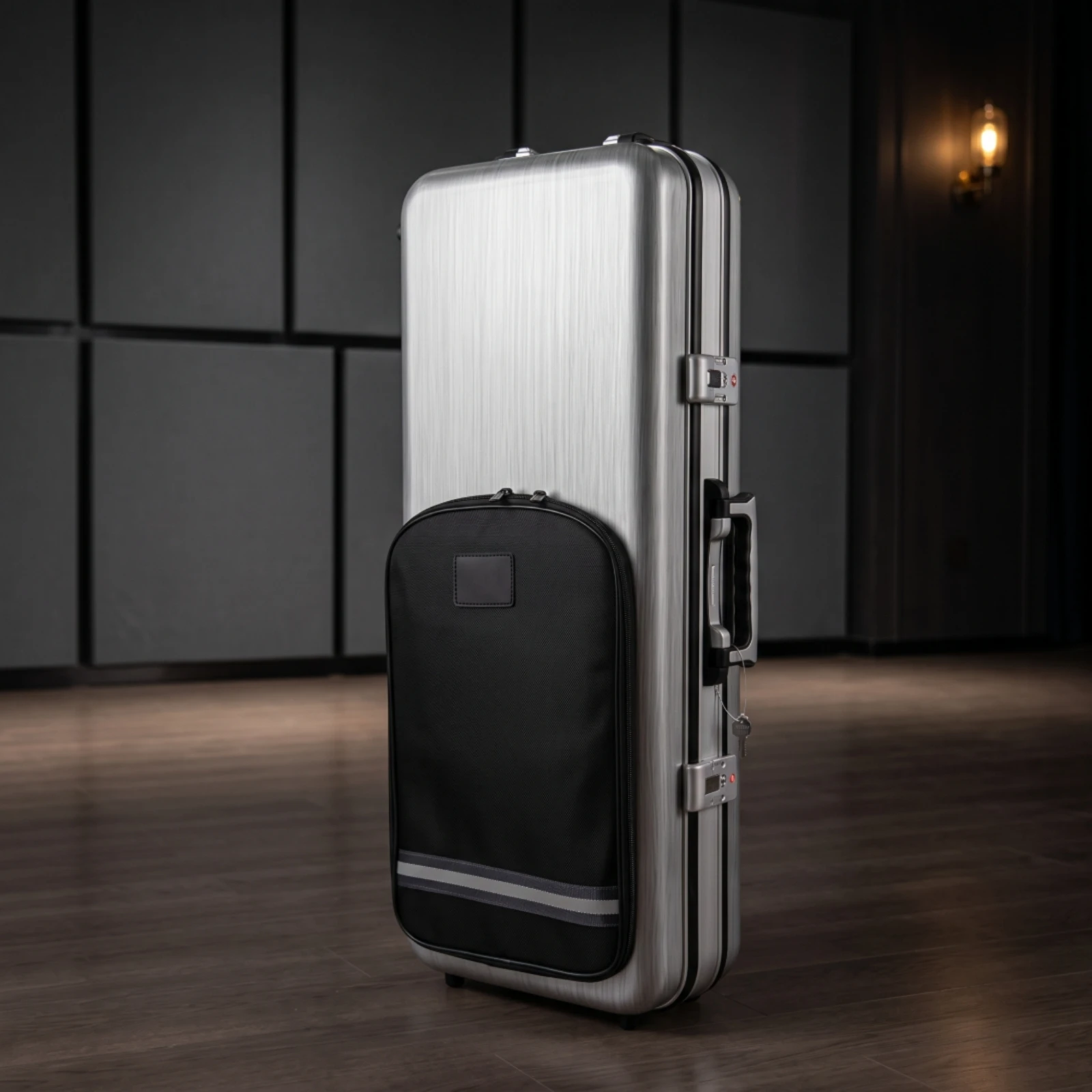 Hard-Shell Saxophone Case Travel-Friendly Saxophone Case with Backpack Straps Long-Lasting Impact-Resistant for Musicians, Gigs