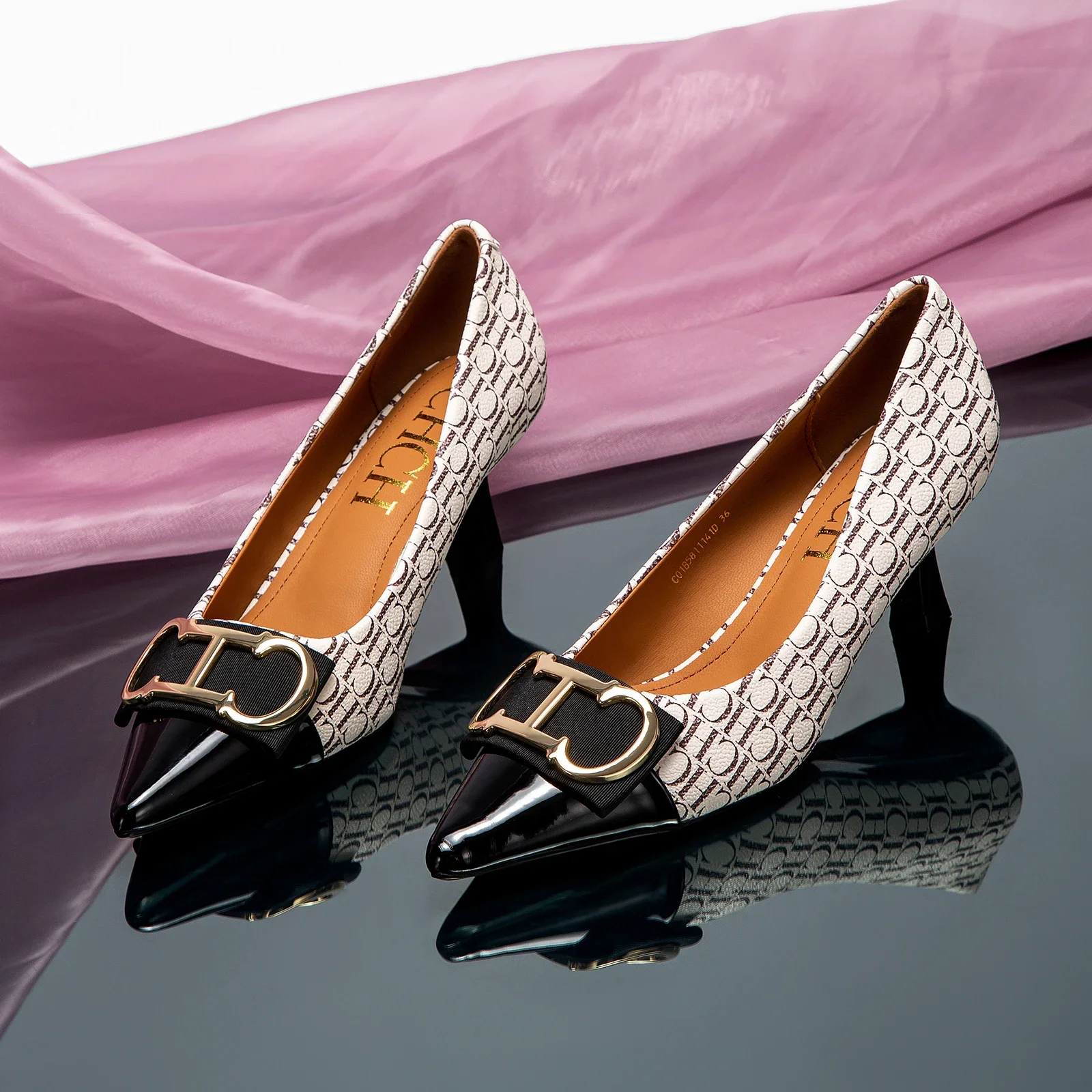 Fine Workmanship Simple Versatile Fashion Women's Single Shoes Classic Style Letter Print Design Women's High Heels image 3