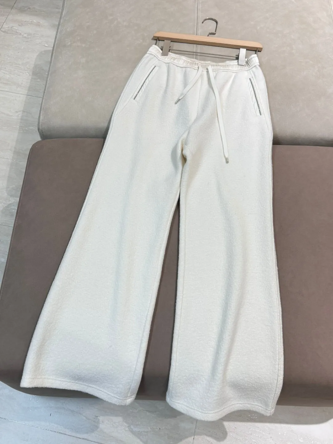 Merino wool elastic waist straight leg pants