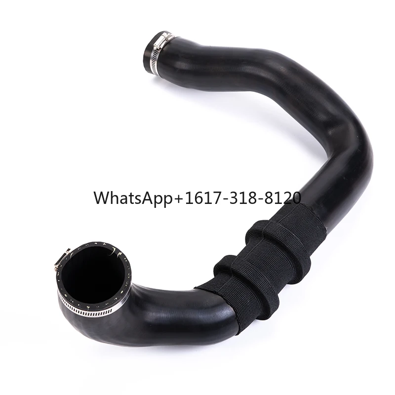 

LR066436 LR024304 Intercooler To Throttle Hose for La n d Ro ver Range
