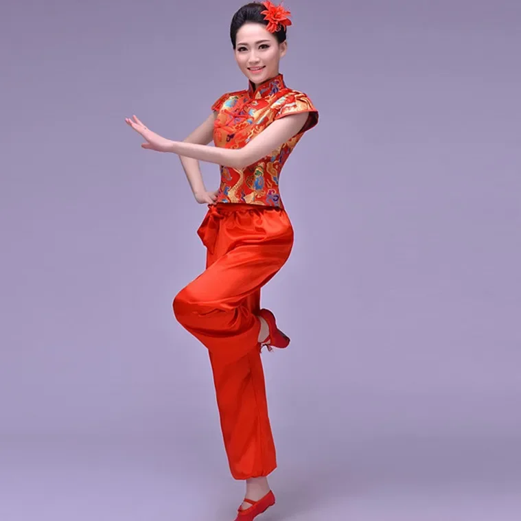 Costumes de danse chinoise des prHub pour femmes, motif de dragon Hanfu, vêtements de tambour Yangko, costume national sur scène, haut à la mode