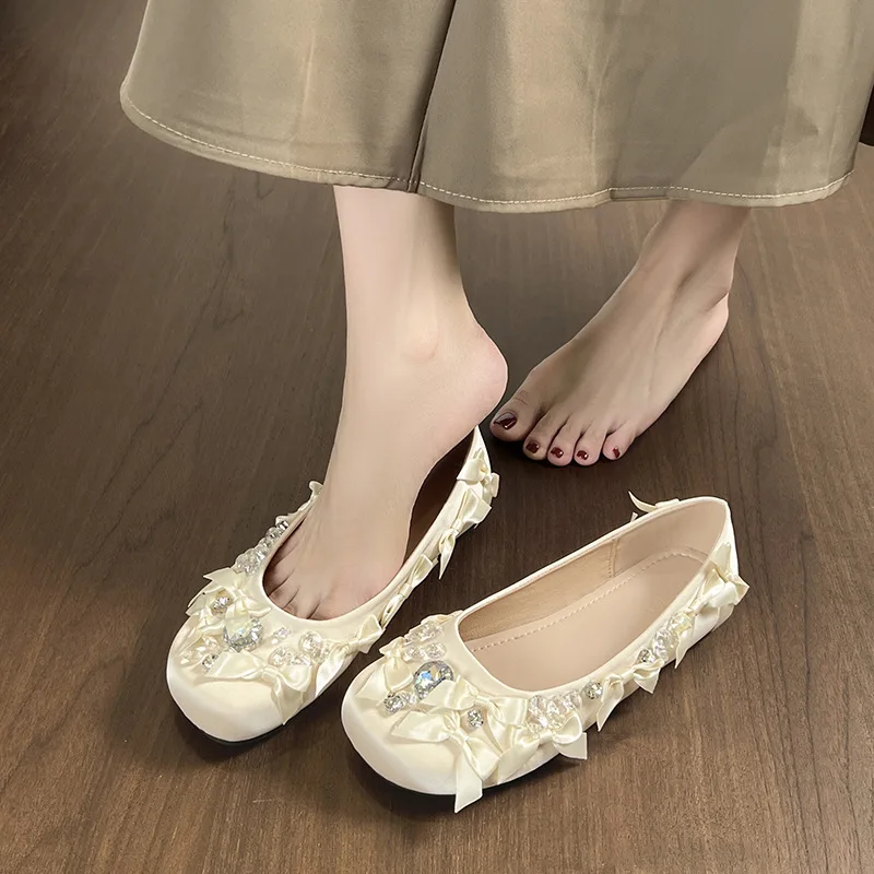 

Soft Bottom Comfortable Flat Mary Jane Shoes Diamond Embellished Women's Footwear Fashionable with Skirts Spring New Arrival