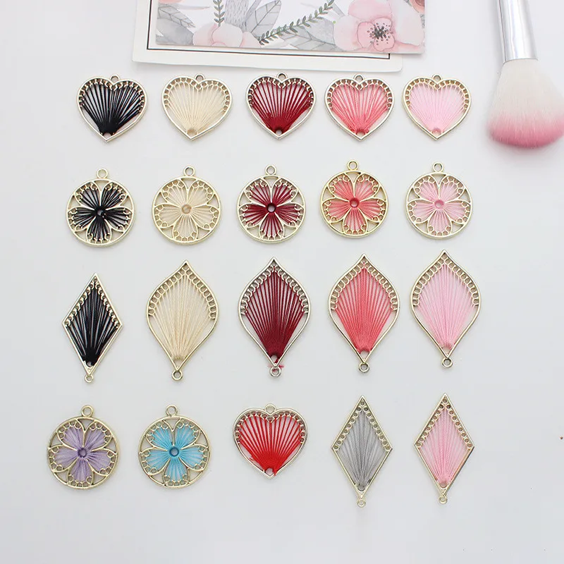 

40pcs/lot color cotton thread handmade weave rounds/hearts/leaves shape alloy floating locket charms diy jewerly accessory