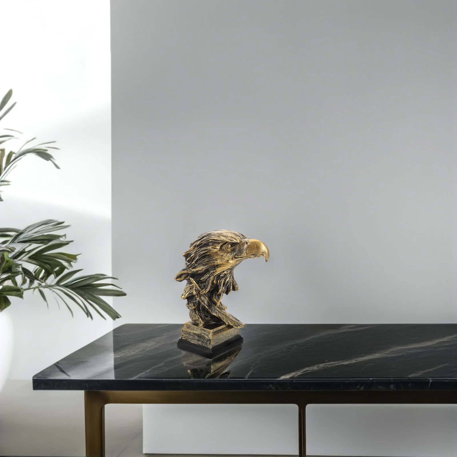 

6.5 Inch Nordic Style Animal Sculpture Resin Eagle Head For Home Office Desk Decor Living Room Mantelpiece Modern Statues