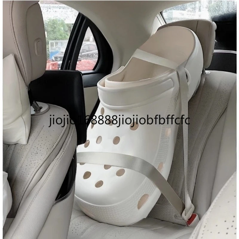 Suitable for oversized slippers, props, and giant oversized items