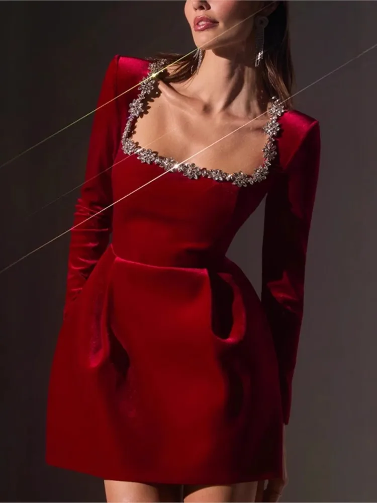 

Elegant Velvet Party Dresses For Women Square Collar Beading Long Sleeve Slim Mini Dress Autumn High Waist Christmas Vestidos