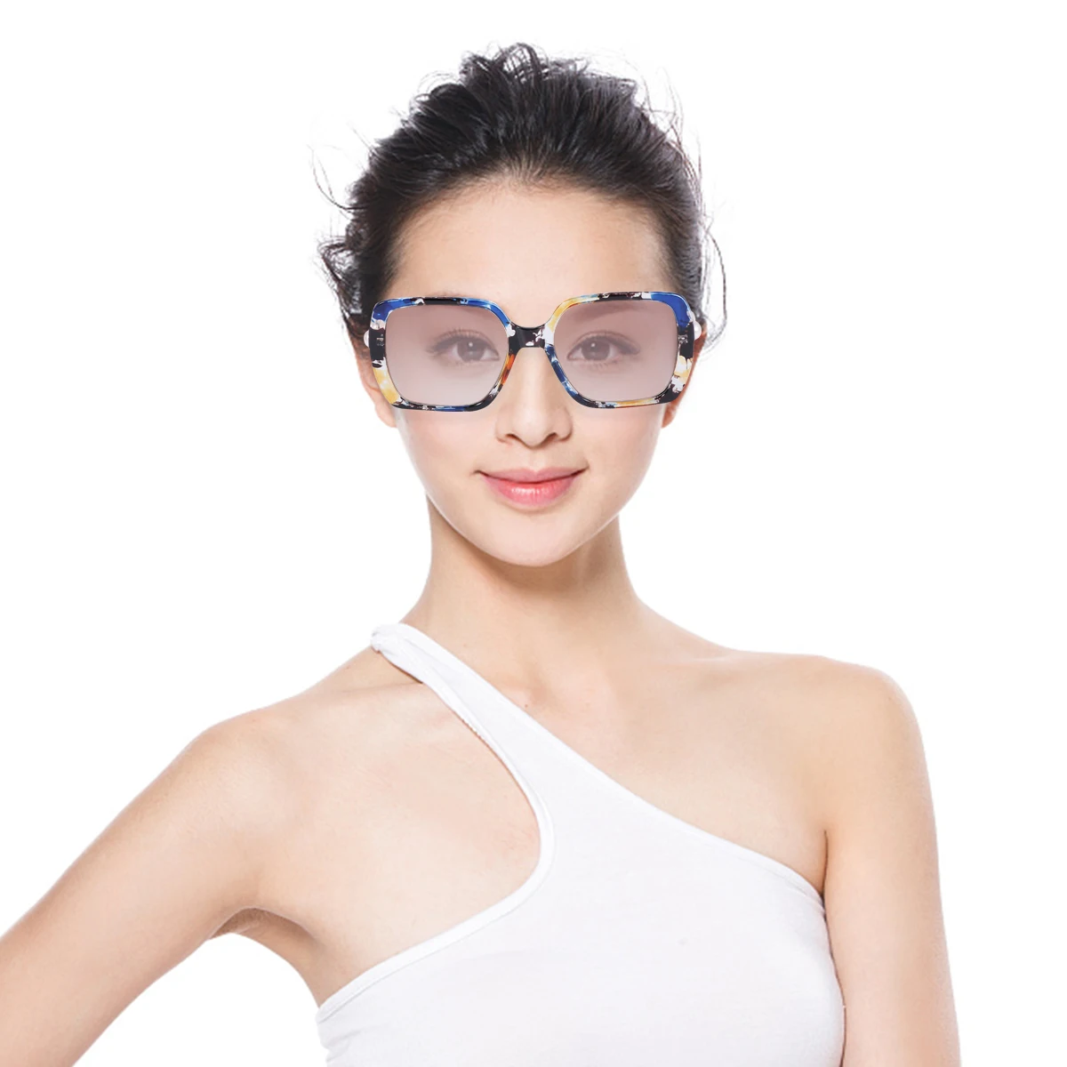 

Outdoor Leopard Frame Sunglasses for Woman Square Durable Pc Plastic Pearls Decorative Sun Block Fashionable Plastic Sunglasses