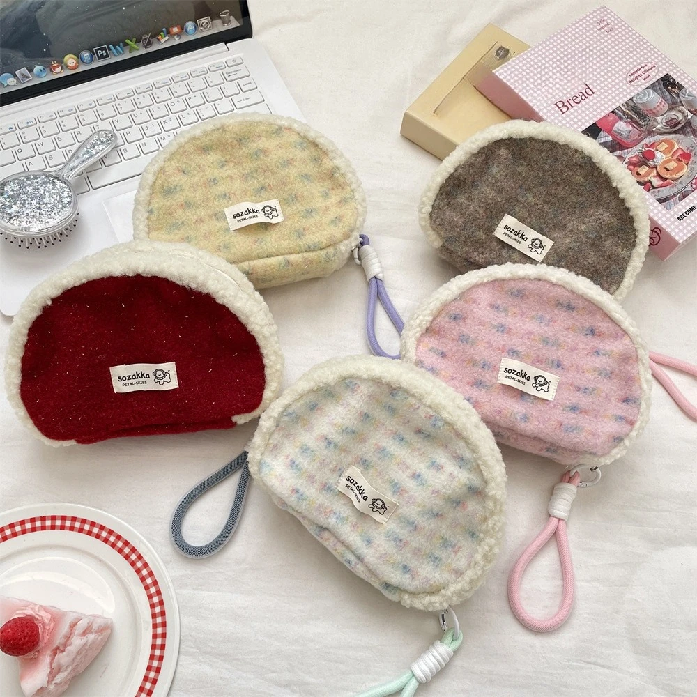 

Плюшевая косметичка для женщин, дорожная косметичка, органайзер для макияжа для девочек, портативная милая косметичка