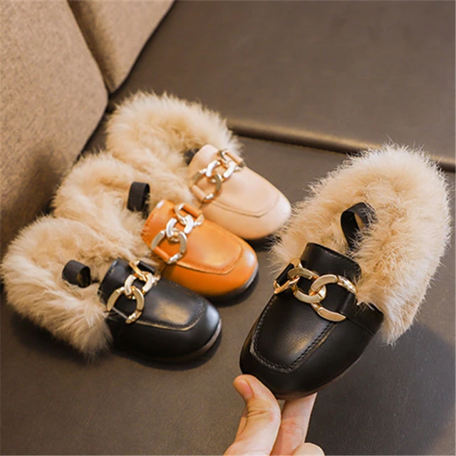 Dress fashion shoes with fur