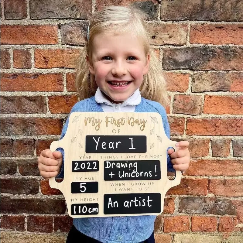 

9x12 Inch Reusable First Day Of School Chalkboard Wooden Sign Easy Clean Decoration For Kids Customizable Prop Photo