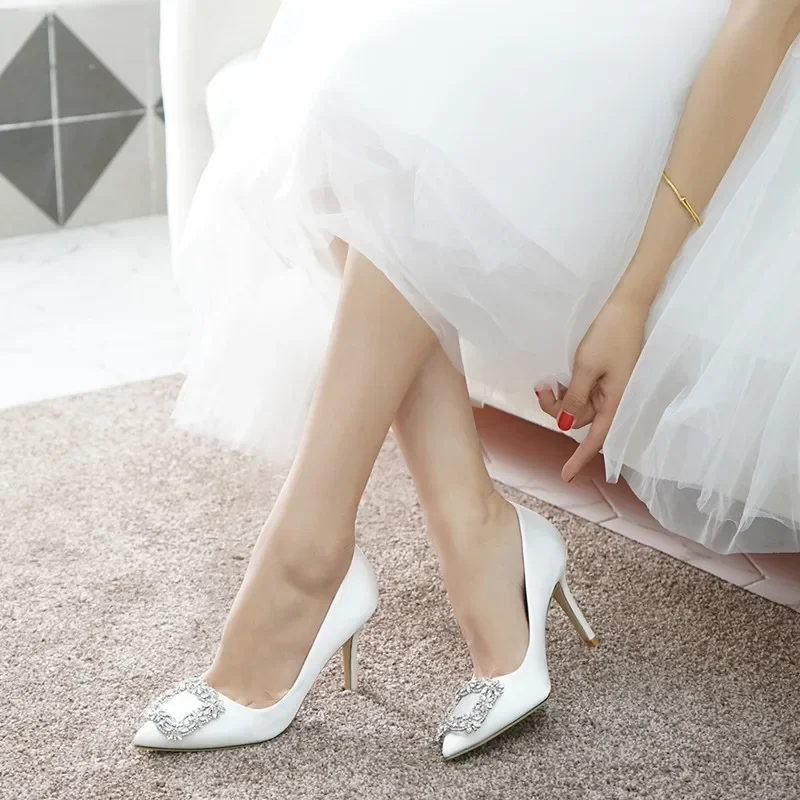 Korean Style Pointed High Heel White Wedding Shoes Rhinestone Bridal Shoes Small Size Shoes 33-43 Sizes Dress Party Shoes