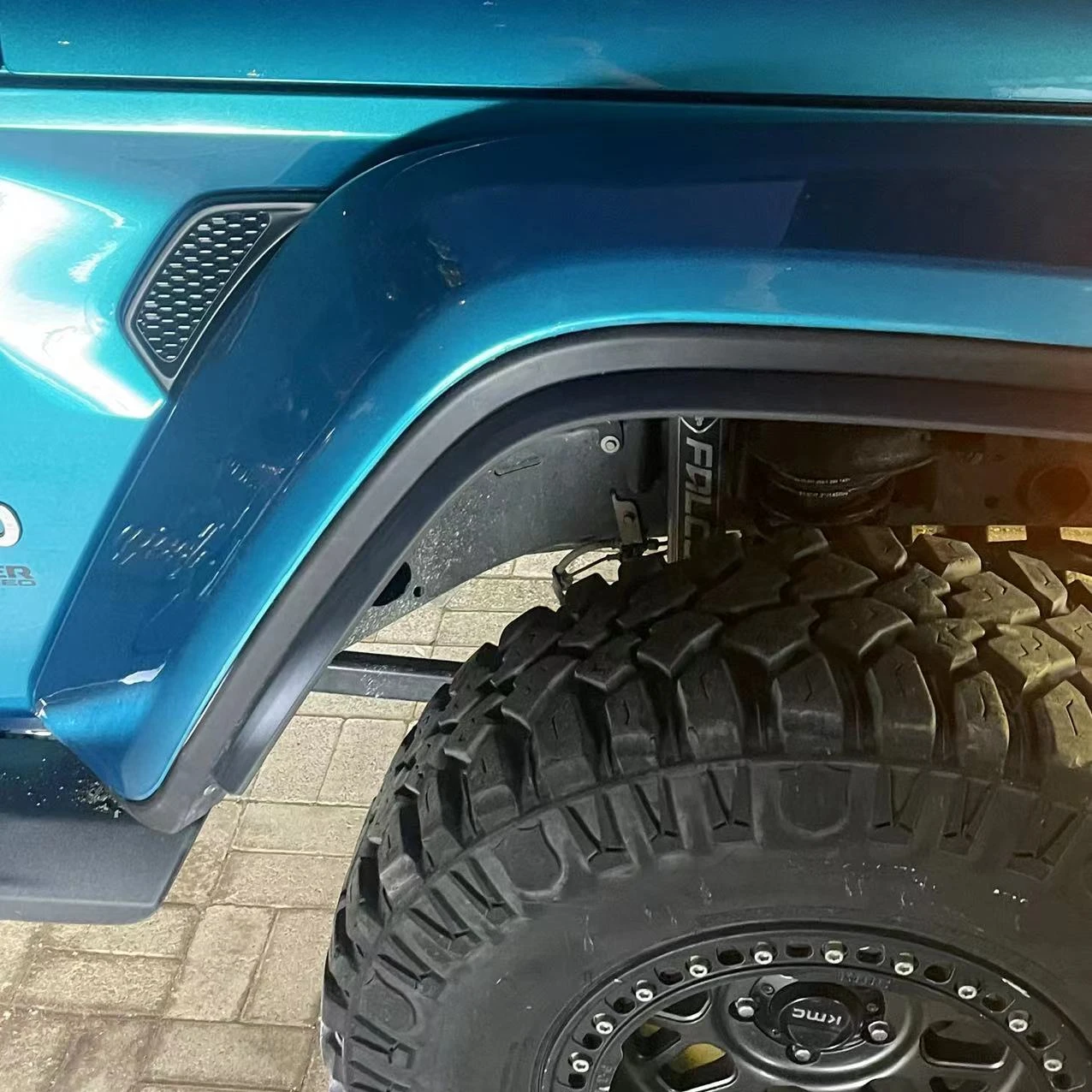 

Black Car Wheels Eyebrow Edge Trim For Jeep Jl High Eyebrow