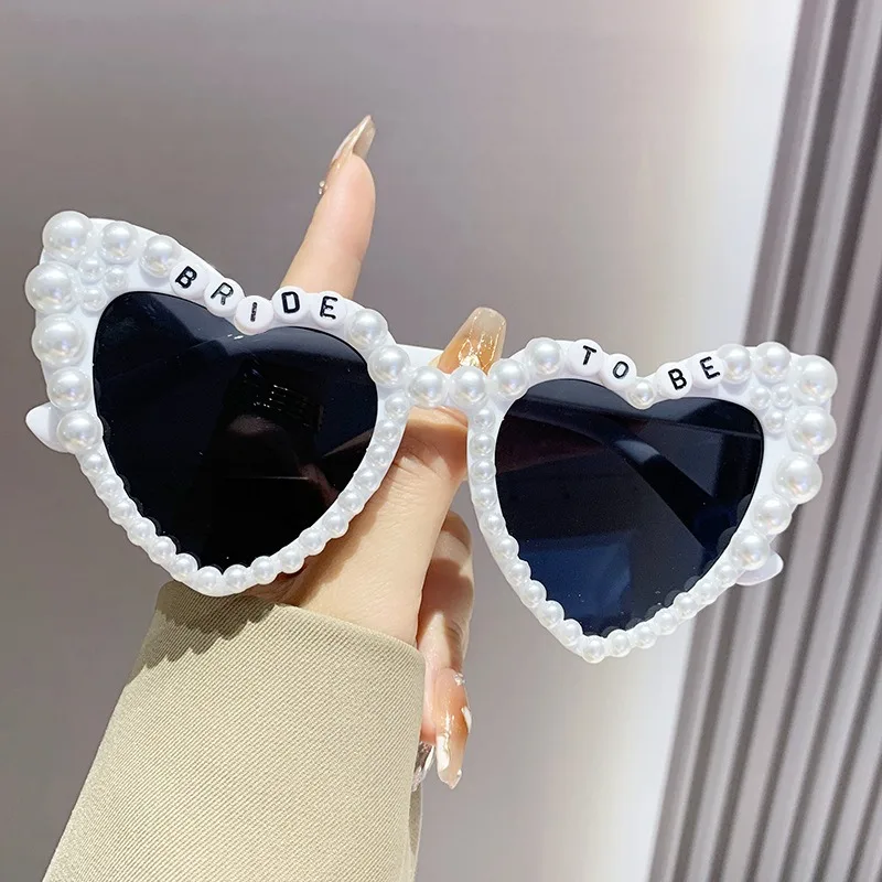 Wedding Party Pearl Frame Sunglasses Cute Bachelor Party Sunglasses Woman Bride to Be Heart Shape Frame