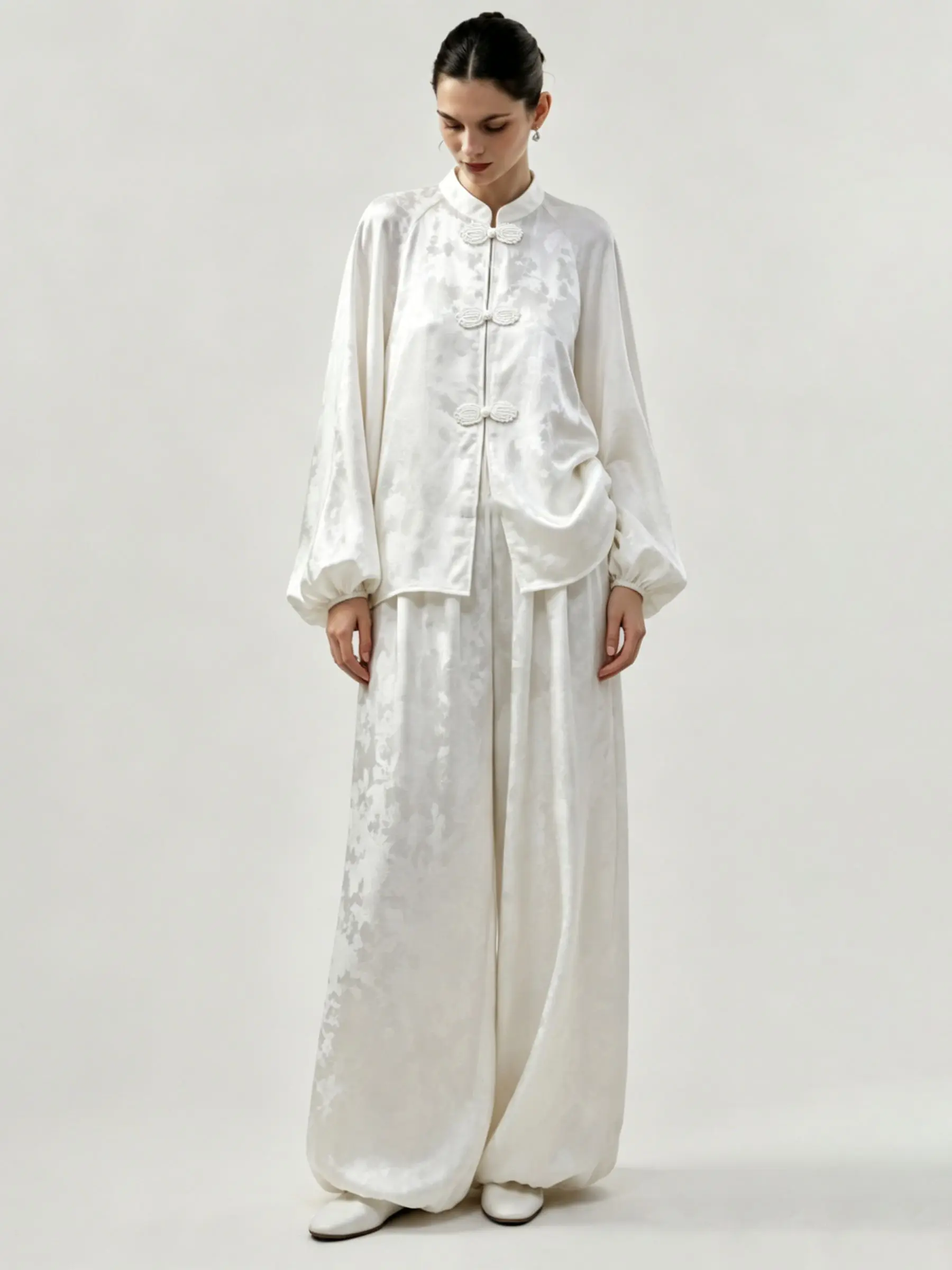 

Women's long sleeve pants set