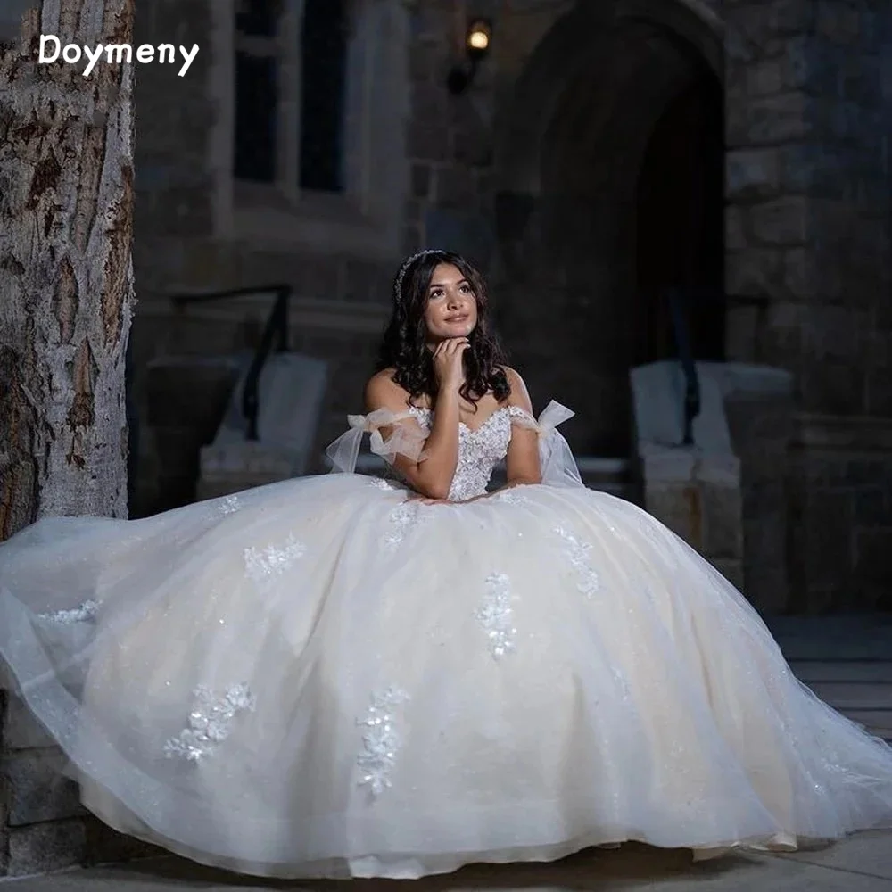 Doymeny Off Shoulder Quinceanera Dresses Appliques Glitter Sweep Tulle Sleeveless Prom Dress Robe De Marrige vestidos de fiesta